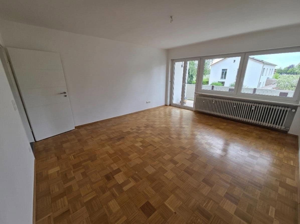 Pronájem bytu 3+1 75 m², Friedenstraße 27, Vaterstetten, Bavorsko Pronájem bytu 3+1 75 m², Friedenstraße 27, Vaterstetten, Bavorsko
