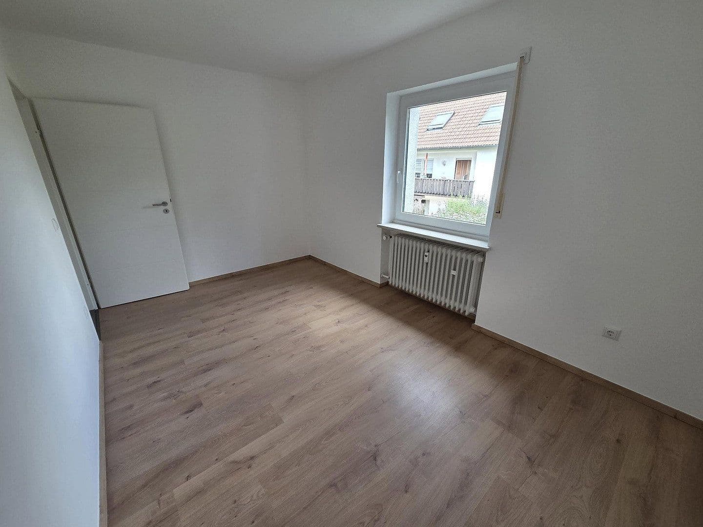 Pronájem bytu 3+1 75 m², Friedenstraße 27, Vaterstetten, Bavorsko Pronájem bytu 3+1 75 m², Friedenstraße 27, Vaterstetten, Bavorsko