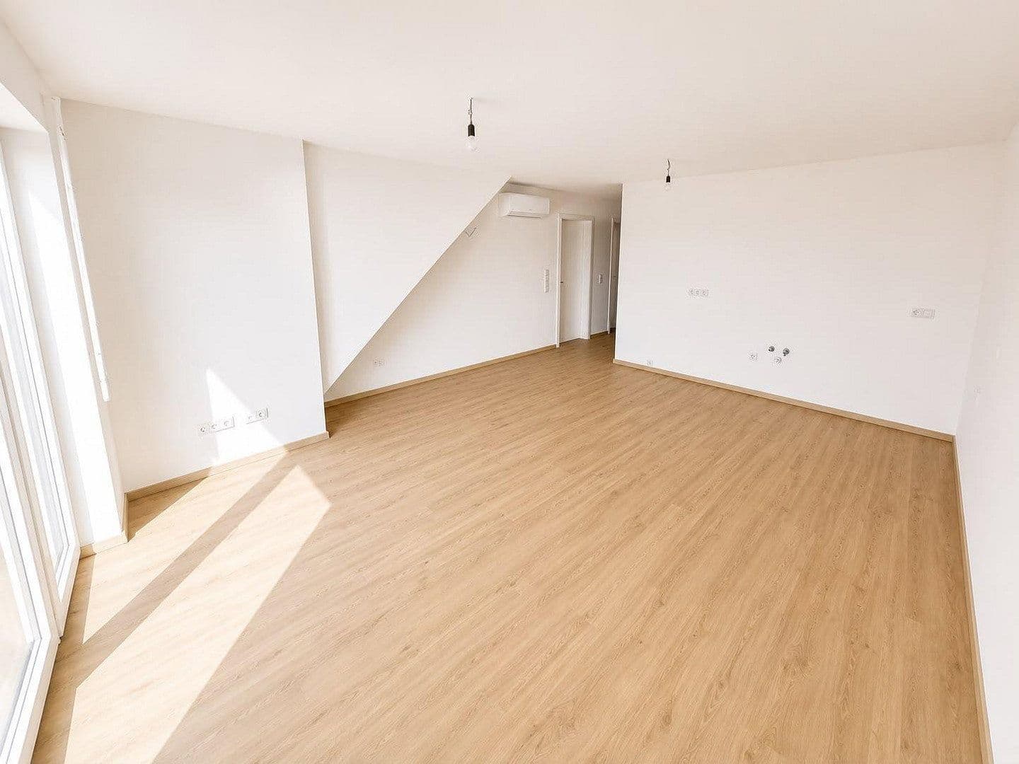 Pronájem bytu 3+1 73 m², Feldstraße 5, Ahlen, Severní Porýní-Vestfálsko Pronájem bytu 3+1 73 m², Feldstraße 5, Ahlen, Severní Porýní-Vestfálsko
