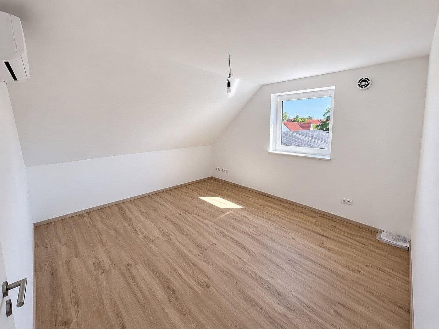Pronájem bytu 3+1 73 m², Feldstraße 5, Ahlen, Severní Porýní-Vestfálsko Pronájem bytu 3+1 73 m², Feldstraße 5, Ahlen, Severní Porýní-Vestfálsko