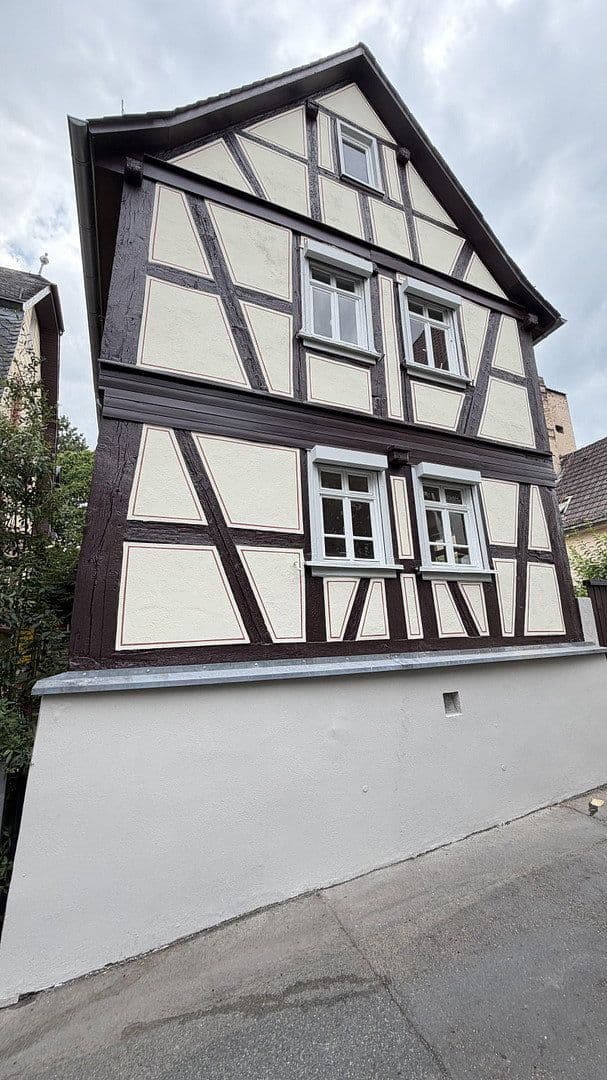 Prodej domu 115 m², pozemek 357 m², Frankfurt, Hessen Prodej domu 115 m², pozemek 357 m², Frankfurt, Hessen