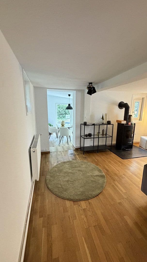 Prodej domu 115 m², pozemek 357 m², Frankfurt, Hessen Prodej domu 115 m², pozemek 357 m², Frankfurt, Hessen