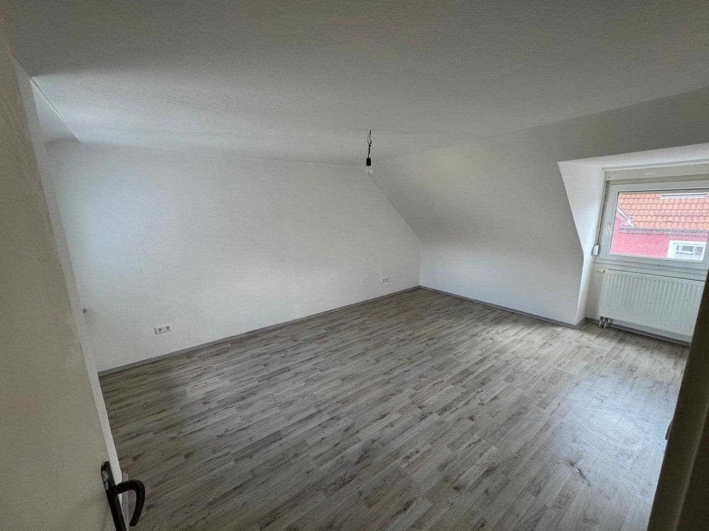 Pronájem bytu 2+1 50 m², Elsässer Str. 16, Stuttgart Zuffenhausen, Bádensko-Württembersko Pronájem bytu 2+1 50 m², Elsässer Str. 16, Stuttgart Zuffenhausen, Bádensko-Württembersko