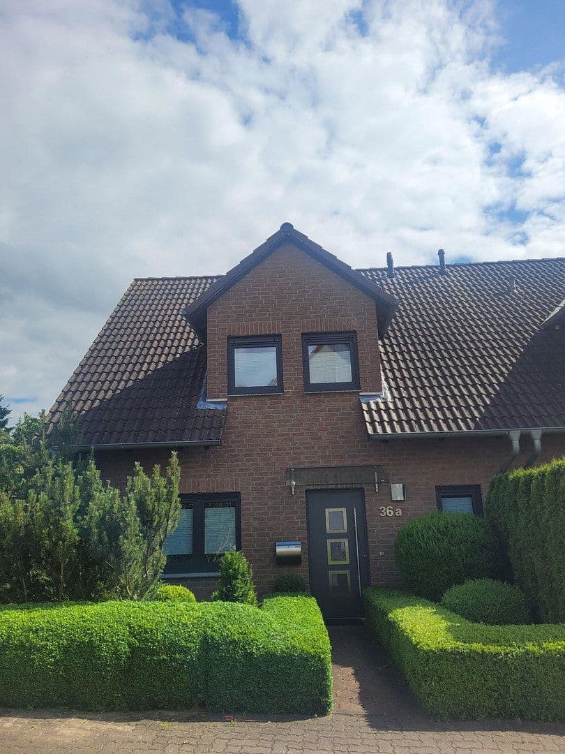 Prodej domu 94 m², pozemek 316 m², Holle, Dolní Sasko Prodej domu 94 m², pozemek 316 m², Holle, Dolní Sasko