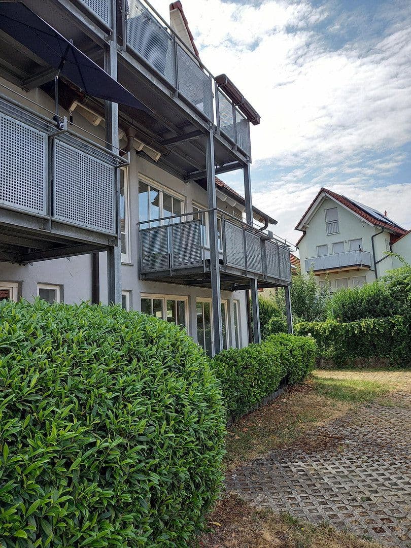 Prodej bytu 2+1 70 m², Freiburg Tiengen, Bádensko-Württembersko Prodej bytu 2+1 70 m², Freiburg Tiengen, Bádensko-Württembersko
