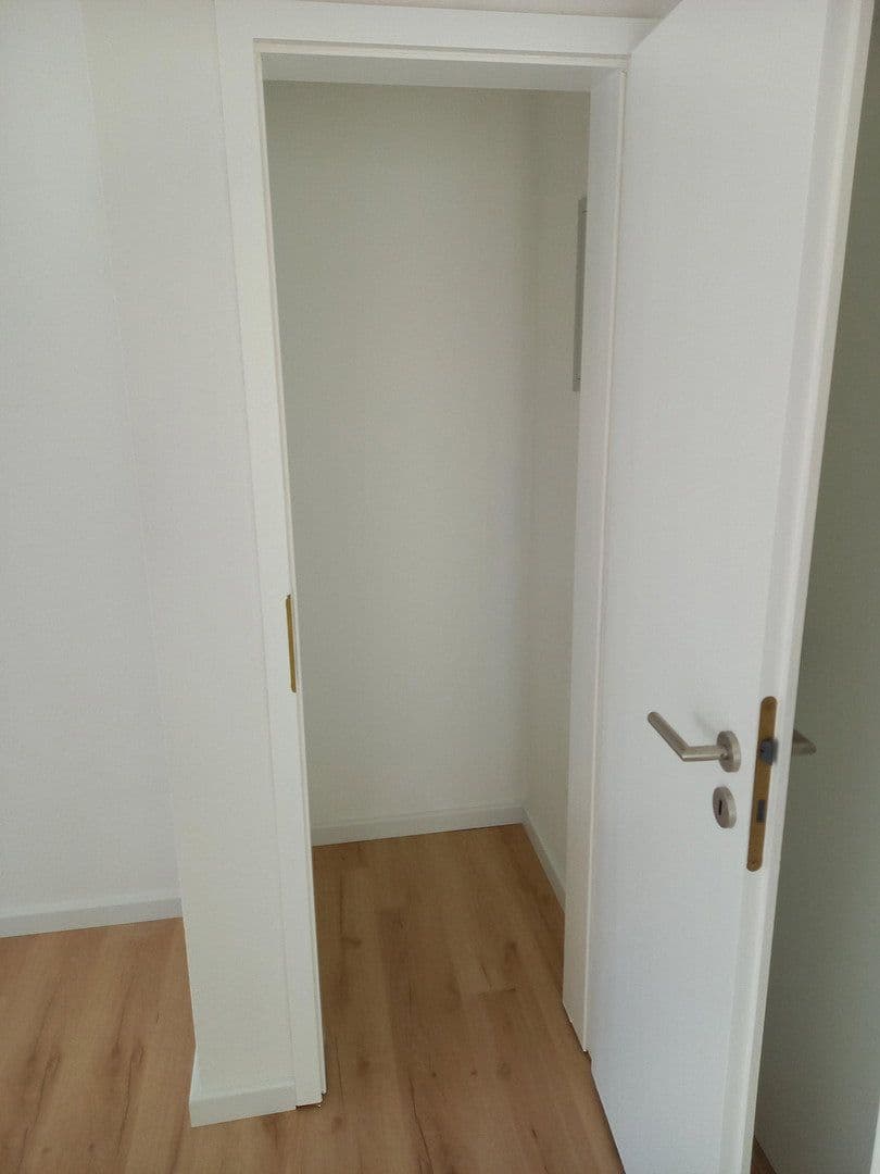 Prodej bytu 2+1 70 m², Freiburg Tiengen, Bádensko-Württembersko Prodej bytu 2+1 70 m², Freiburg Tiengen, Bádensko-Württembersko