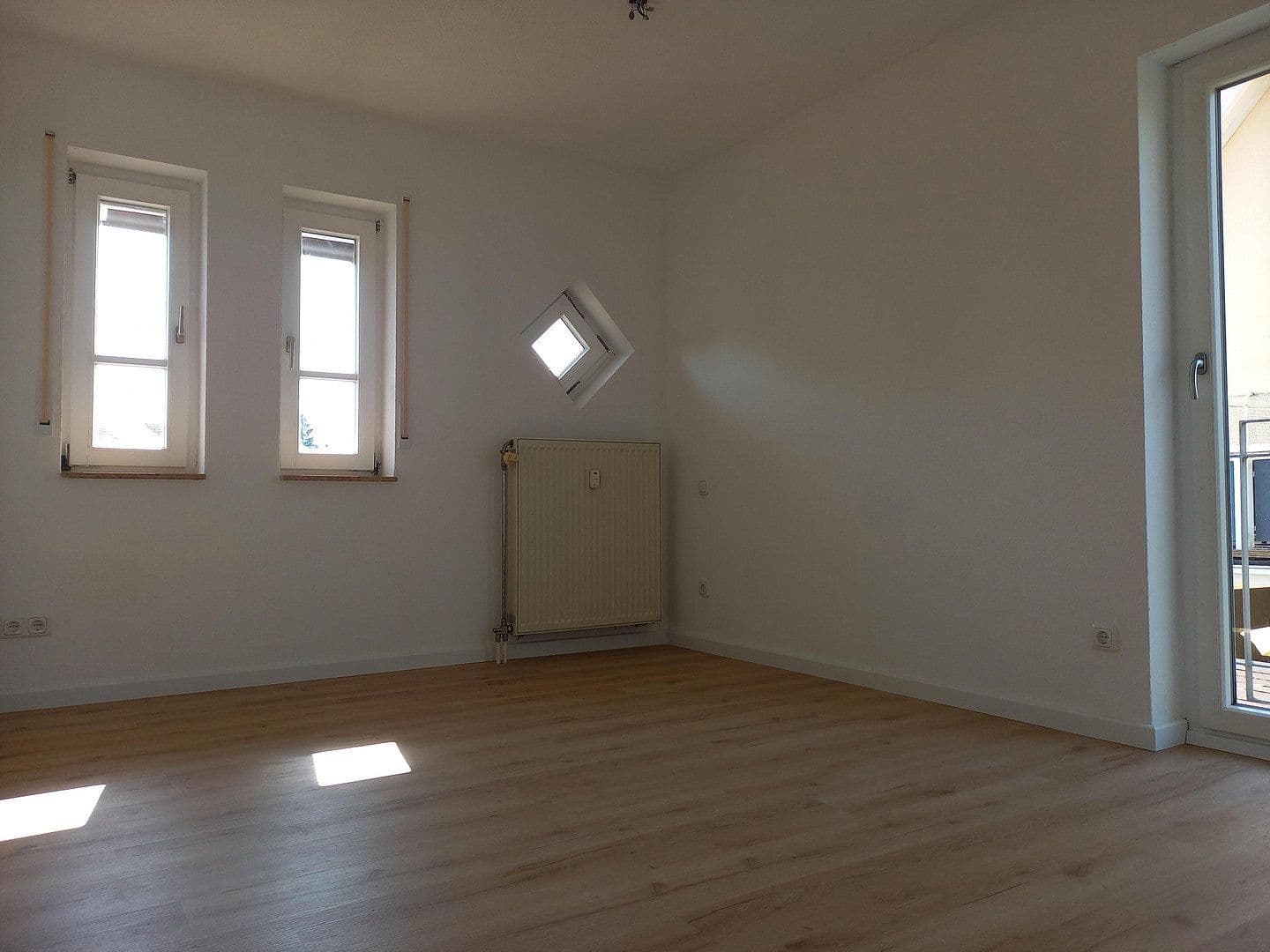 Prodej bytu 2+1 70 m², Freiburg Tiengen, Bádensko-Württembersko Prodej bytu 2+1 70 m², Freiburg Tiengen, Bádensko-Württembersko