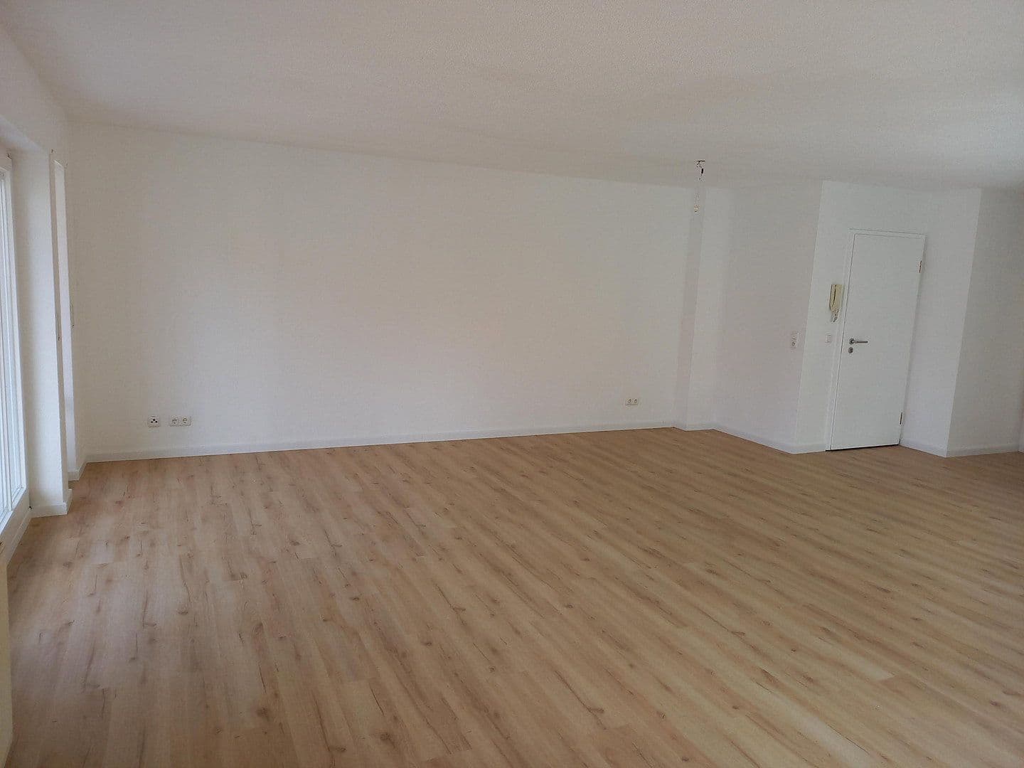 Prodej bytu 2+1 70 m², Freiburg Tiengen, Bádensko-Württembersko Prodej bytu 2+1 70 m², Freiburg Tiengen, Bádensko-Württembersko