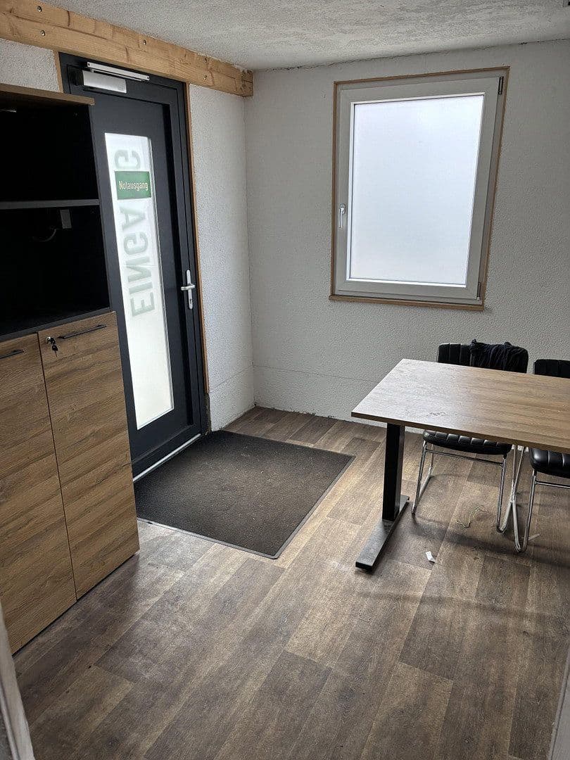 Pronájem nebytového prostoru 446 m², Meßkirch, Bádensko-Württembersko Pronájem nebytového prostoru 446 m², Meßkirch, Bádensko-Württembersko