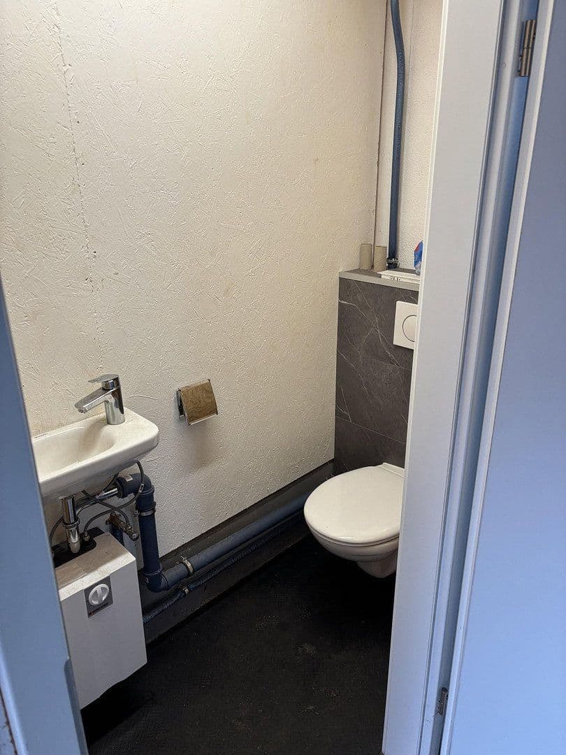 Pronájem nebytového prostoru 446 m², Meßkirch, Bádensko-Württembersko Pronájem nebytového prostoru 446 m², Meßkirch, Bádensko-Württembersko