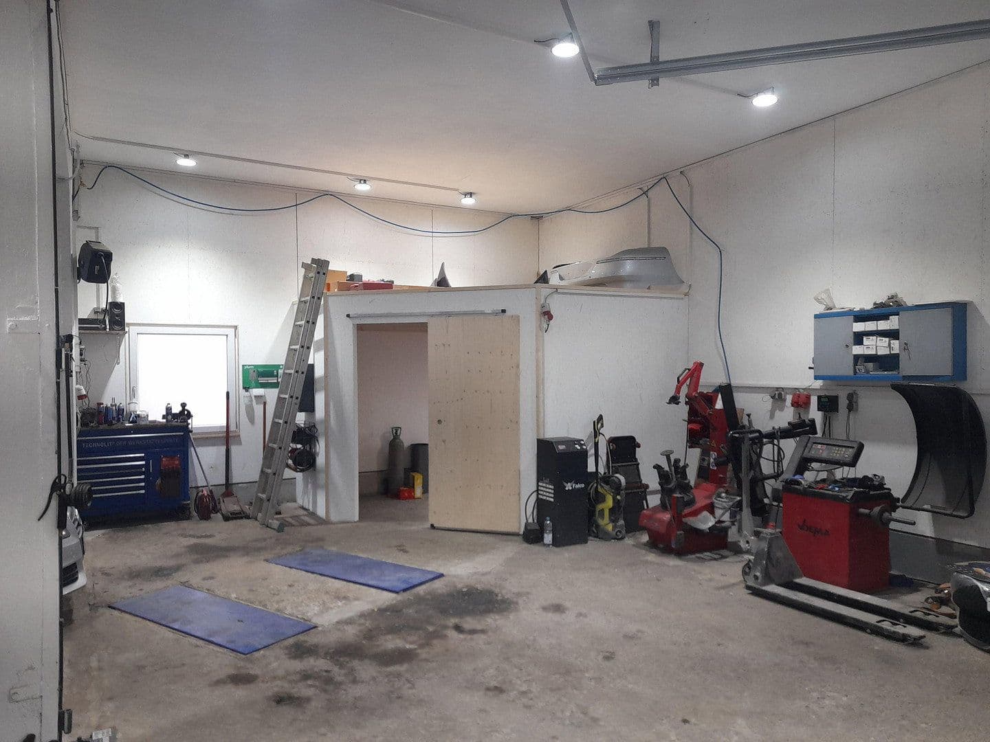Pronájem nebytového prostoru 446 m², Meßkirch, Bádensko-Württembersko Pronájem nebytového prostoru 446 m², Meßkirch, Bádensko-Württembersko