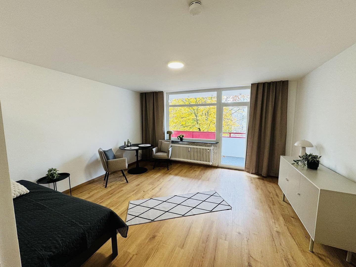Pronájem bytu 1+1 25 m², Reinerzer Strasse 21, Nürnberg, Bavorsko Pronájem bytu 1+1 25 m², Reinerzer Strasse 21, Nürnberg, Bavorsko