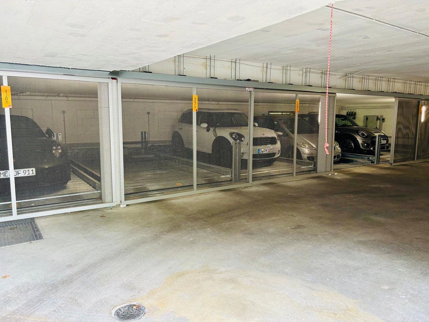 Prodej bytu 3+1 97 m², Arnheimer Str. 144a, Düsseldorf, Severní Porýní-Vestfálsko Prodej bytu 3+1 97 m², Arnheimer Str. 144a, Düsseldorf, Severní Porýní-Vestfálsko