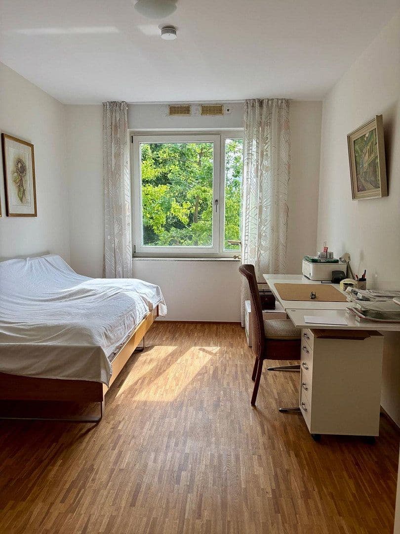 Prodej bytu 3+1 97 m², Arnheimer Str. 144a, Düsseldorf, Severní Porýní-Vestfálsko Prodej bytu 3+1 97 m², Arnheimer Str. 144a, Düsseldorf, Severní Porýní-Vestfálsko