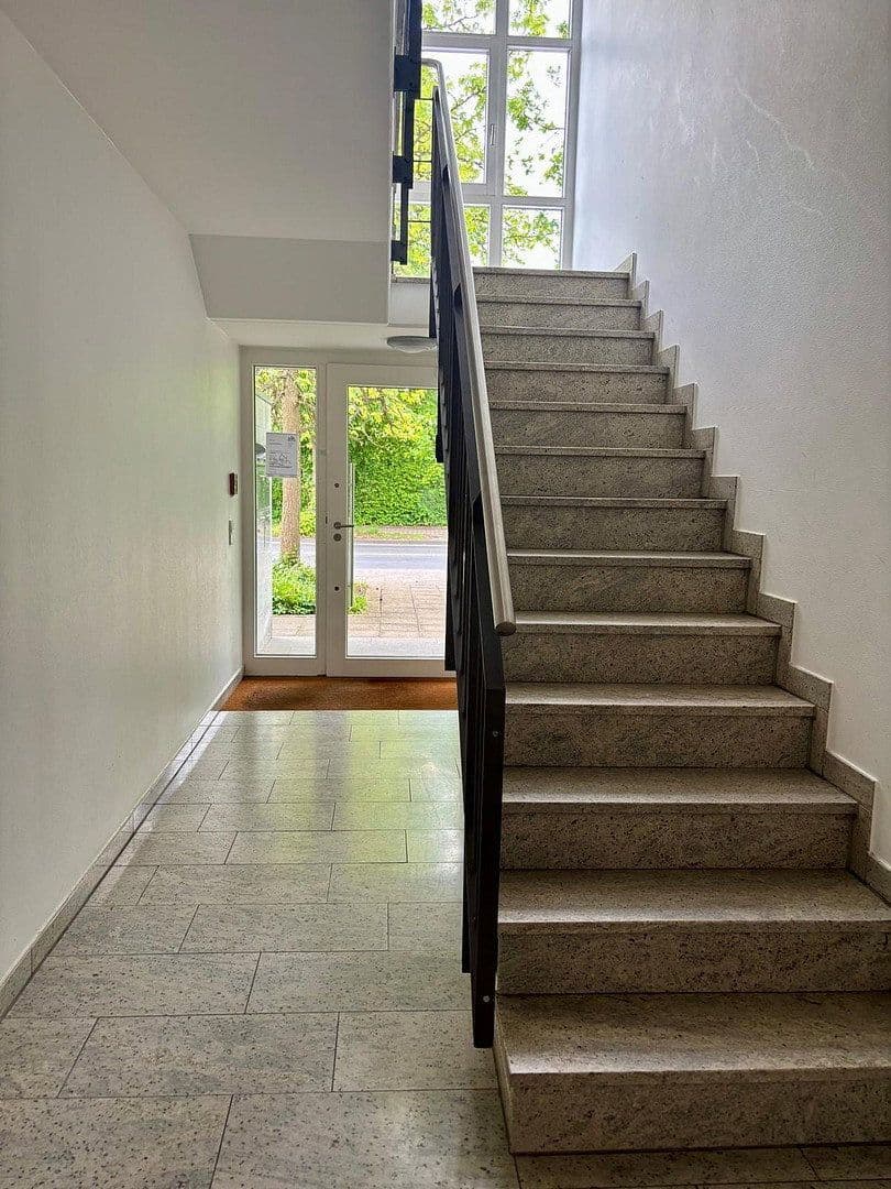 Prodej bytu 3+1 97 m², Arnheimer Str. 144a, Düsseldorf, Severní Porýní-Vestfálsko Prodej bytu 3+1 97 m², Arnheimer Str. 144a, Düsseldorf, Severní Porýní-Vestfálsko