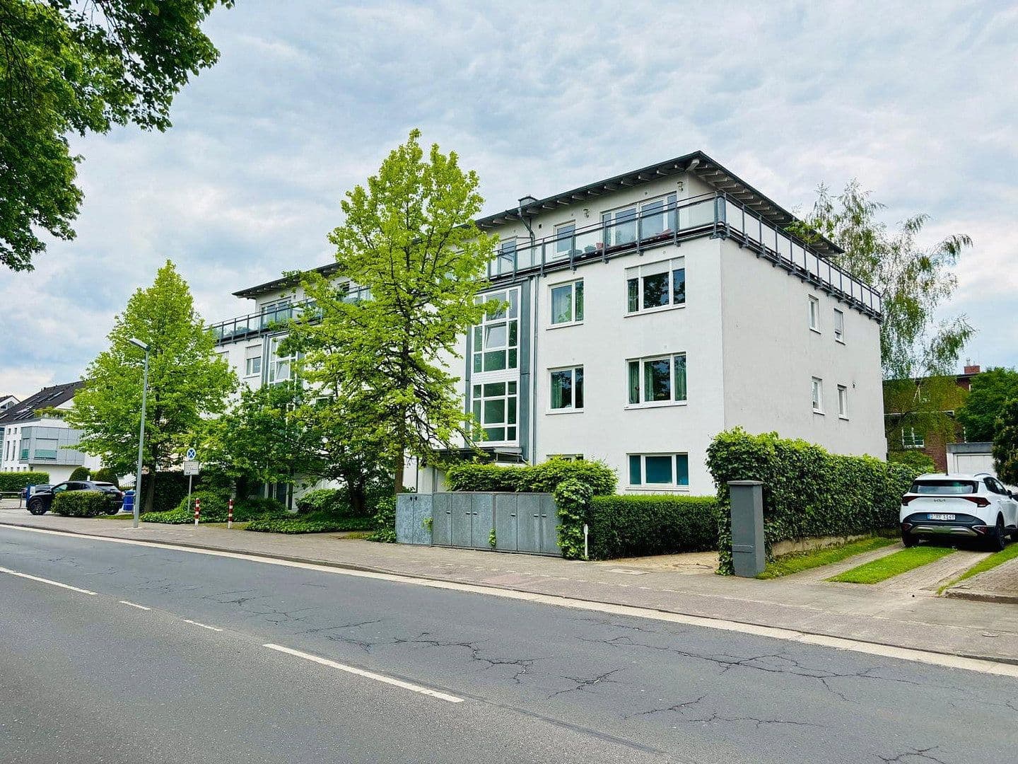 Prodej bytu 3+1 97 m², Arnheimer Str. 144a, Düsseldorf, Severní Porýní-Vestfálsko Prodej bytu 3+1 97 m², Arnheimer Str. 144a, Düsseldorf, Severní Porýní-Vestfálsko