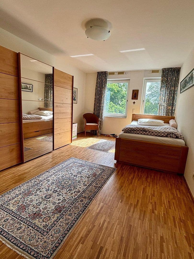 Prodej bytu 3+1 97 m², Arnheimer Str. 144a, Düsseldorf, Severní Porýní-Vestfálsko Prodej bytu 3+1 97 m², Arnheimer Str. 144a, Düsseldorf, Severní Porýní-Vestfálsko