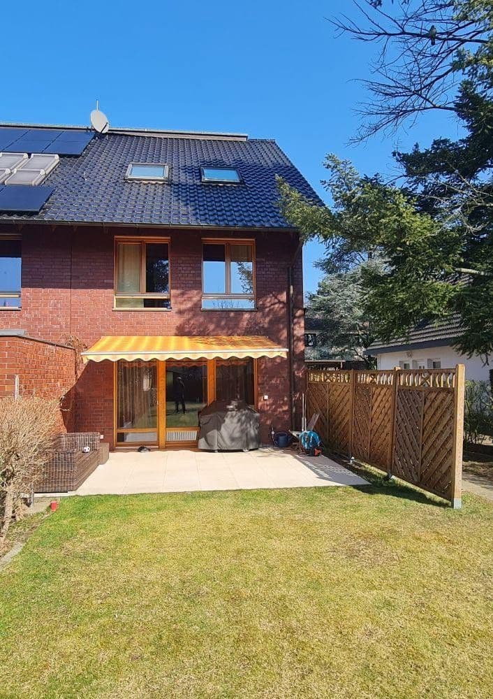 Prodej domu 155 m², pozemek 425 m², Berlin, Berlín Prodej domu 155 m², pozemek 425 m², Berlin, Berlín