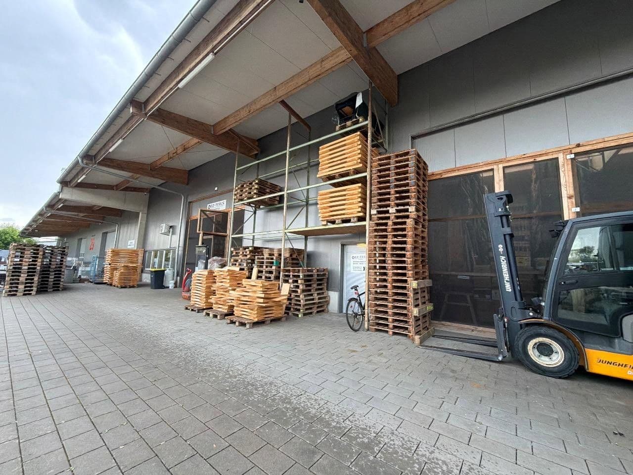 Pronájem nebytového prostoru 475 m², Altomünster, Bavorsko Pronájem nebytového prostoru 475 m², Altomünster, Bavorsko