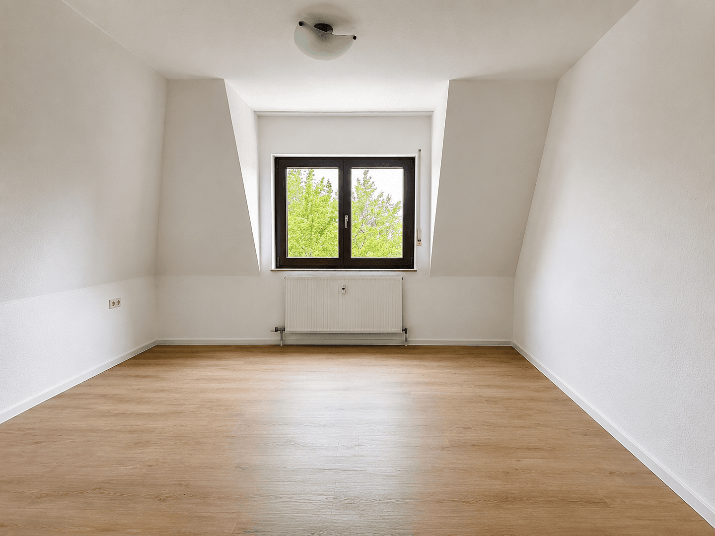Pronájem bytu 3+1 69 m², Werderstraße 168, Heilbronn, Bádensko-Württembersko Pronájem bytu 3+1 69 m², Werderstraße 168, Heilbronn, Bádensko-Württembersko