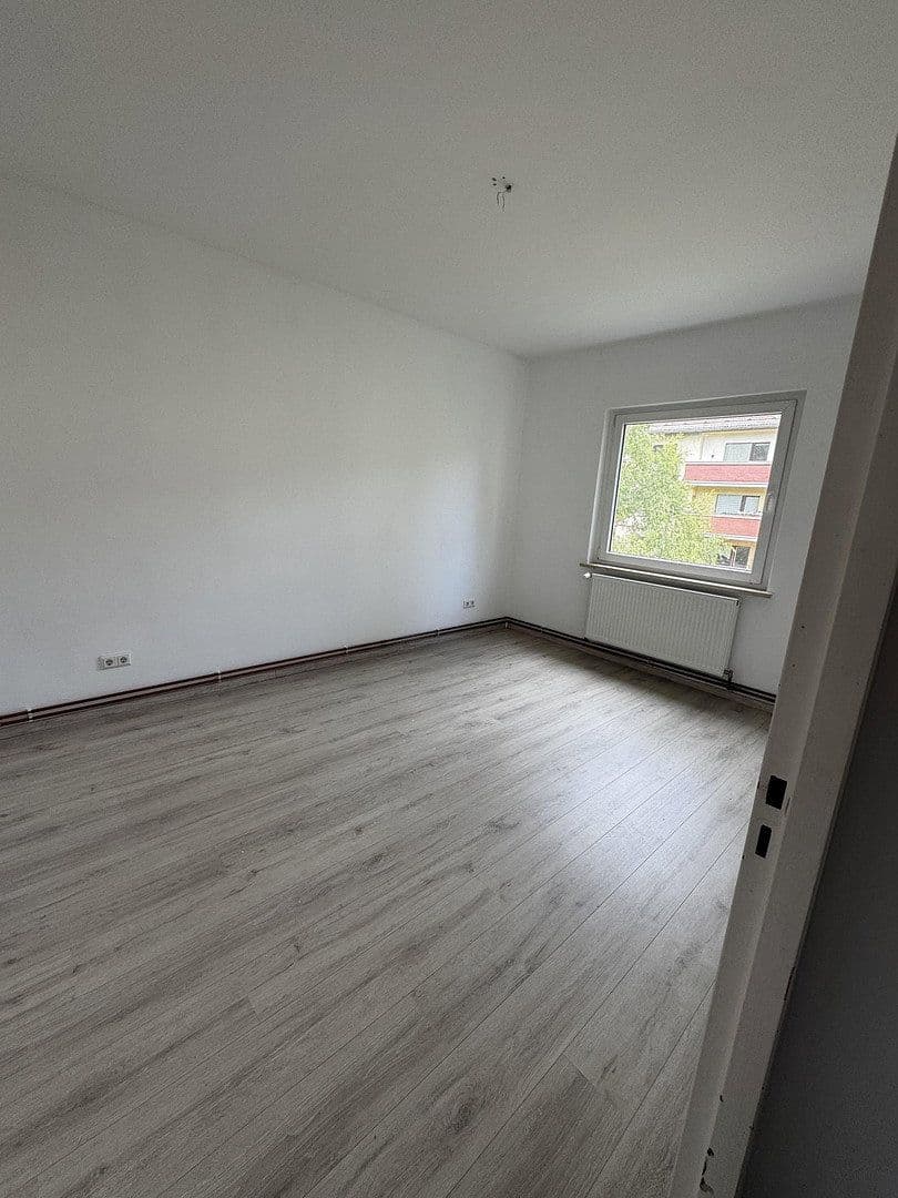 Prodej bytu 3+kk 115 m², Klamannstraße 8a, Berlin, Berlín Prodej bytu 3+kk 115 m², Klamannstraße 8a, Berlin, Berlín