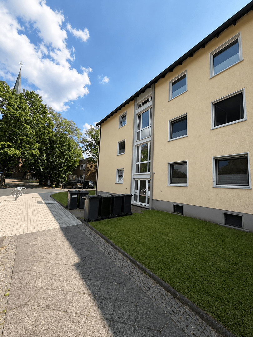 Pronájem bytu 3+1 67 m², Friemannplatz 1, Bochum, Severní Porýní-Vestfálsko Pronájem bytu 3+1 67 m², Friemannplatz 1, Bochum, Severní Porýní-Vestfálsko