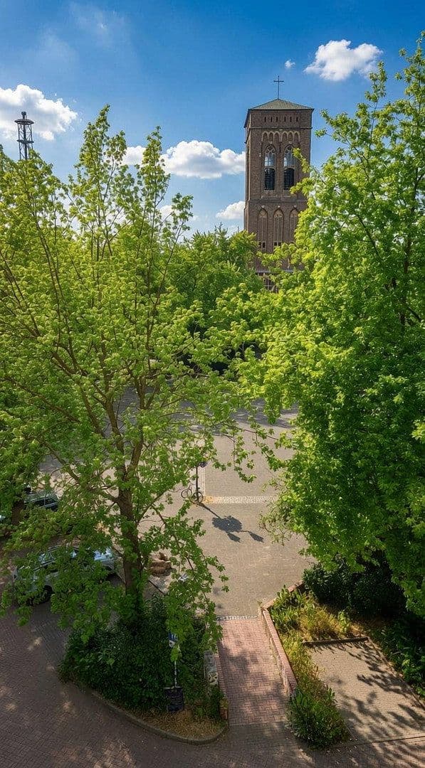 Pronájem bytu 4+1 120 m², Dellstr.1A, Duisburg, Severní Porýní-Vestfálsko Pronájem bytu 4+1 120 m², Dellstr.1A, Duisburg, Severní Porýní-Vestfálsko