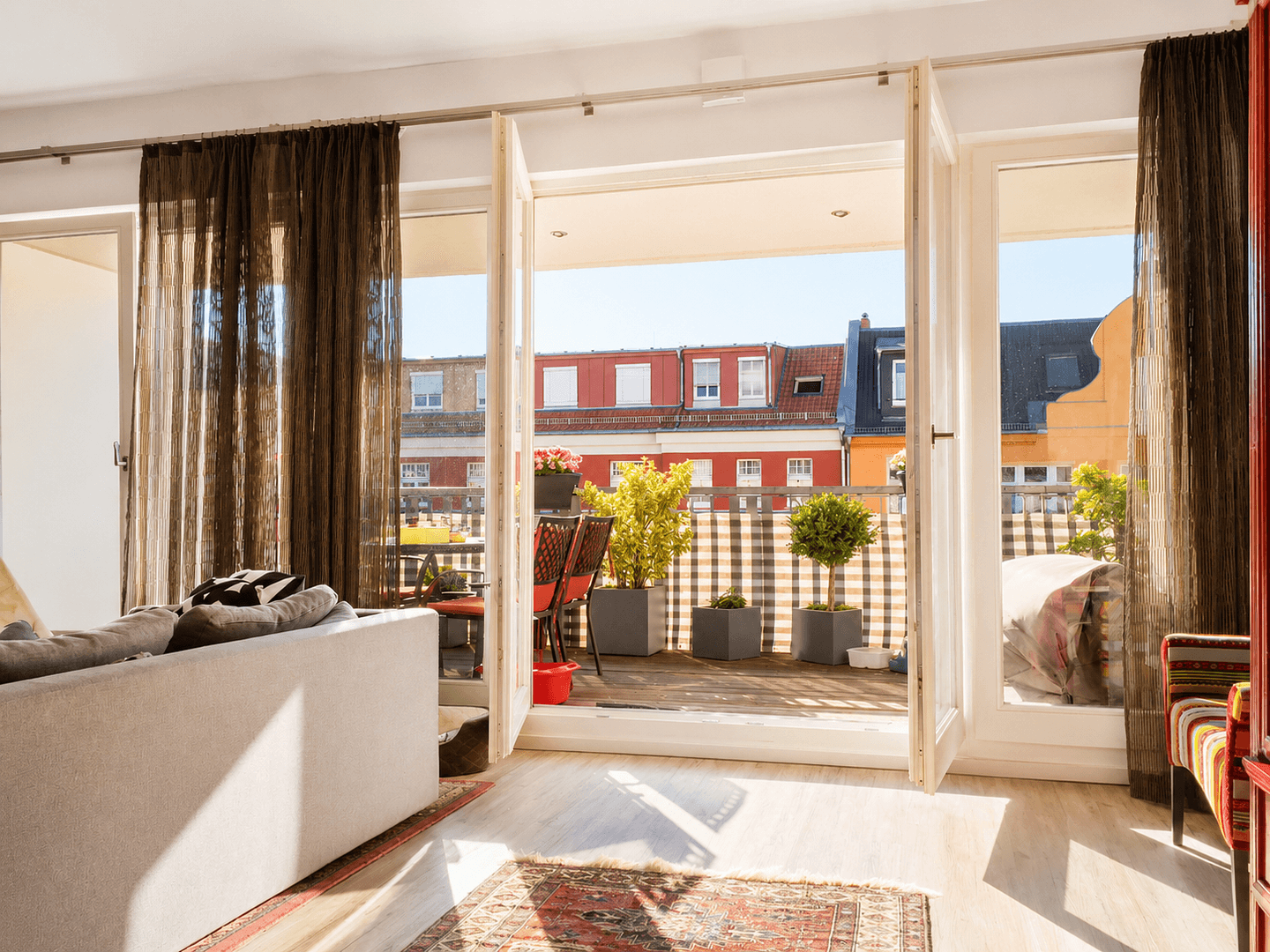 Prodej bytu 4+1 220 m², Berlin, Berlín Prodej bytu 4+1 220 m², Berlin, Berlín
