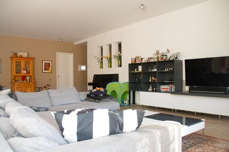 Prodej bytu 4+1 220 m², Berlin, Berlín Prodej bytu 4+1 220 m², Berlin, Berlín