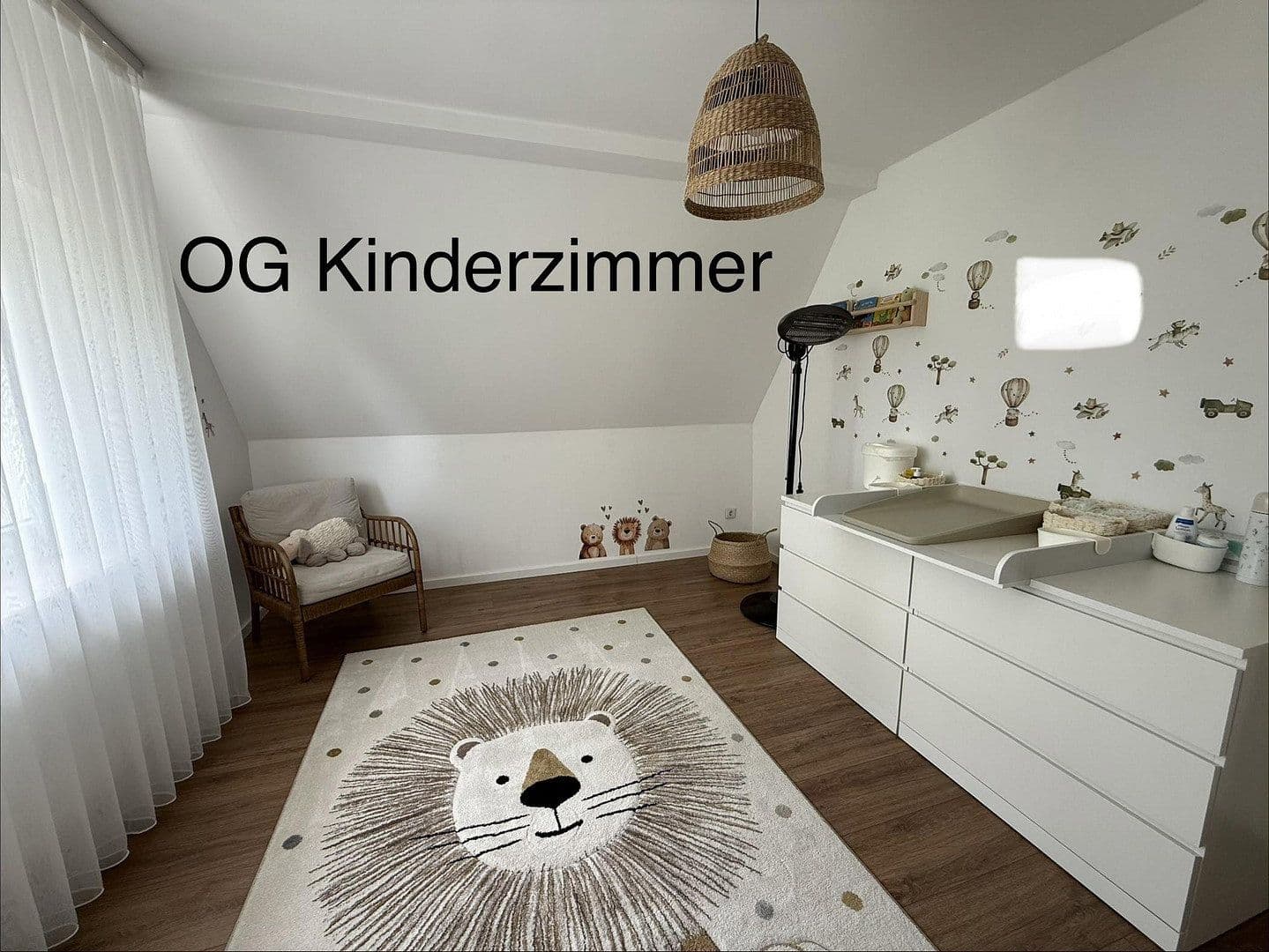 Prodej domu 140 m², pozemek 502 m², Warstein, Severní Porýní-Vestfálsko Prodej domu 140 m², pozemek 502 m², Warstein, Severní Porýní-Vestfálsko