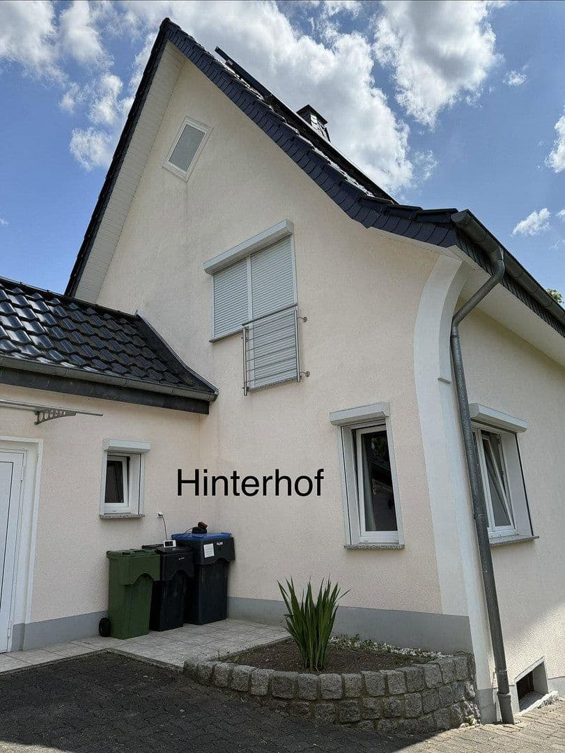 Prodej domu 140 m², pozemek 502 m², Warstein, Severní Porýní-Vestfálsko Prodej domu 140 m², pozemek 502 m², Warstein, Severní Porýní-Vestfálsko