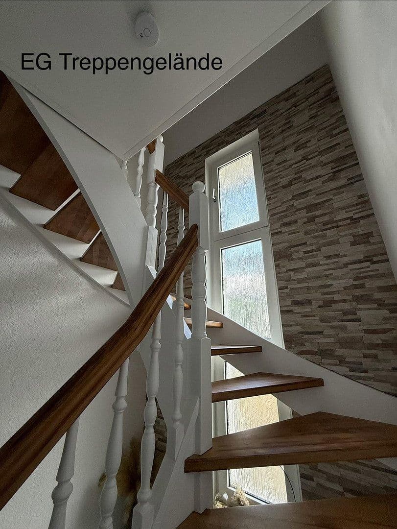 Prodej domu 140 m², pozemek 502 m², Warstein, Severní Porýní-Vestfálsko Prodej domu 140 m², pozemek 502 m², Warstein, Severní Porýní-Vestfálsko