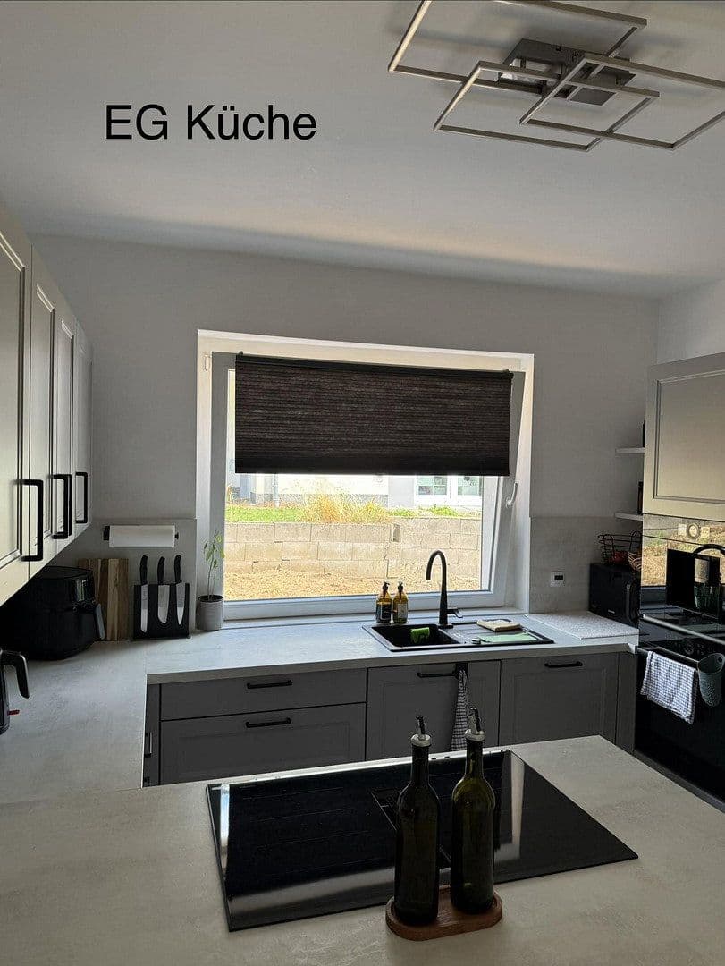 Prodej domu 140 m², pozemek 502 m², Warstein, Severní Porýní-Vestfálsko Prodej domu 140 m², pozemek 502 m², Warstein, Severní Porýní-Vestfálsko