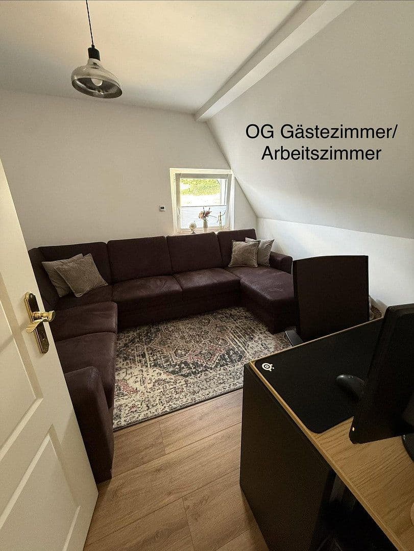 Prodej domu 140 m², pozemek 502 m², Warstein, Severní Porýní-Vestfálsko Prodej domu 140 m², pozemek 502 m², Warstein, Severní Porýní-Vestfálsko