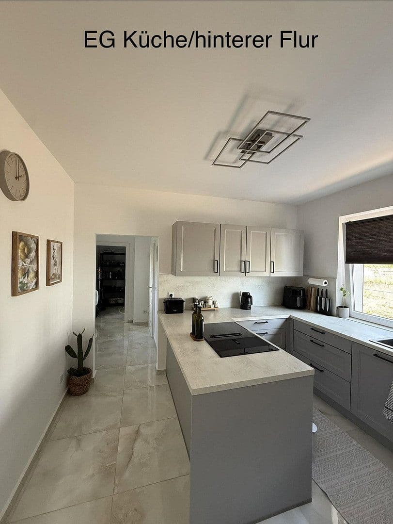 Prodej domu 140 m², pozemek 502 m², Warstein, Severní Porýní-Vestfálsko Prodej domu 140 m², pozemek 502 m², Warstein, Severní Porýní-Vestfálsko