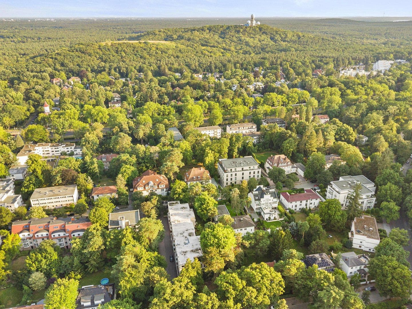 Prodej bytu 4+1 120 m², Berlin, Berlín Prodej bytu 4+1 120 m², Berlin, Berlín