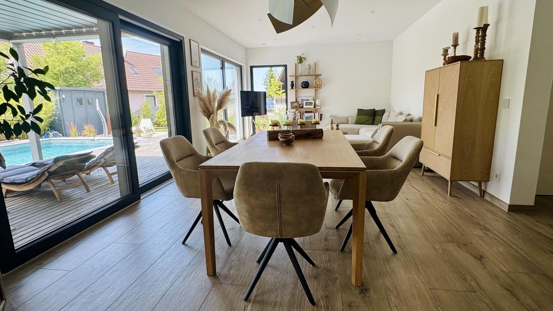 Prodej domu 153 m², pozemek 840 m², Pettendorf, Bavorsko Prodej domu 153 m², pozemek 840 m², Pettendorf, Bavorsko