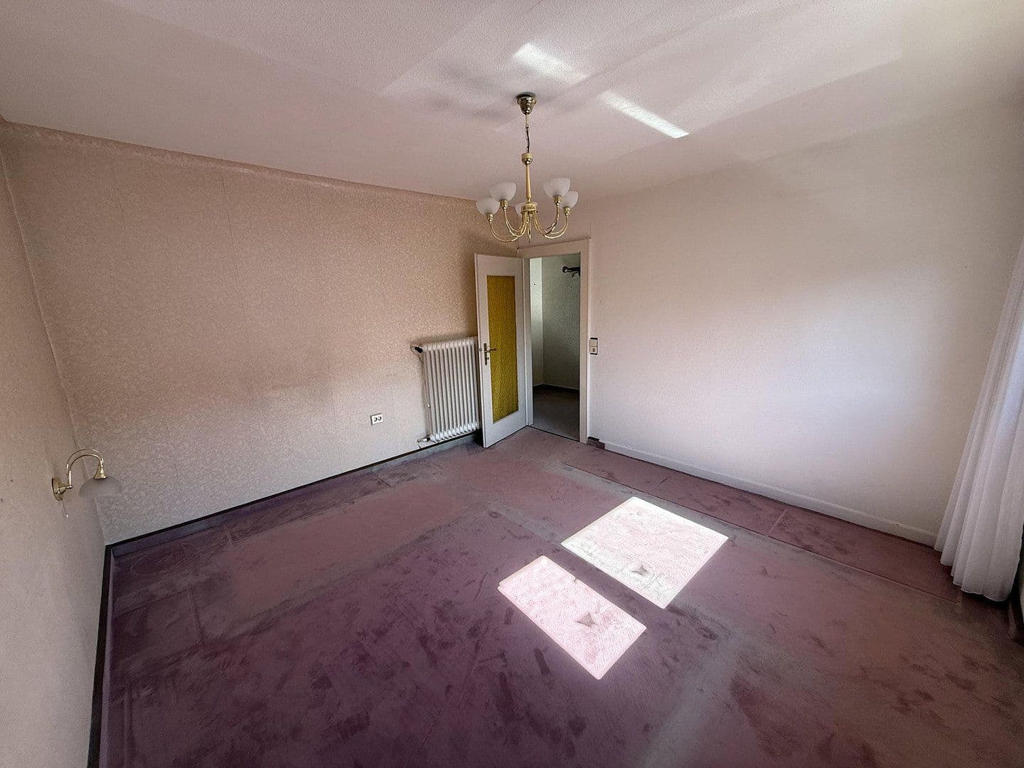 Prodej domu 135 m², pozemek 305 m², Albert-Ruppersberg Straße 36, Saarbrücken, Země Sársko Prodej domu 135 m², pozemek 305 m², Albert-Ruppersberg Straße 36, Saarbrücken, Země Sársko