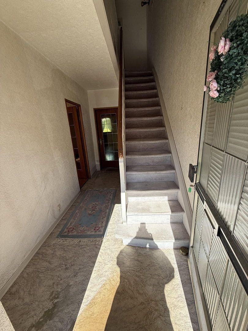 Prodej domu 135 m², pozemek 305 m², Albert-Ruppersberg Straße 36, Saarbrücken, Země Sársko Prodej domu 135 m², pozemek 305 m², Albert-Ruppersberg Straße 36, Saarbrücken, Země Sársko