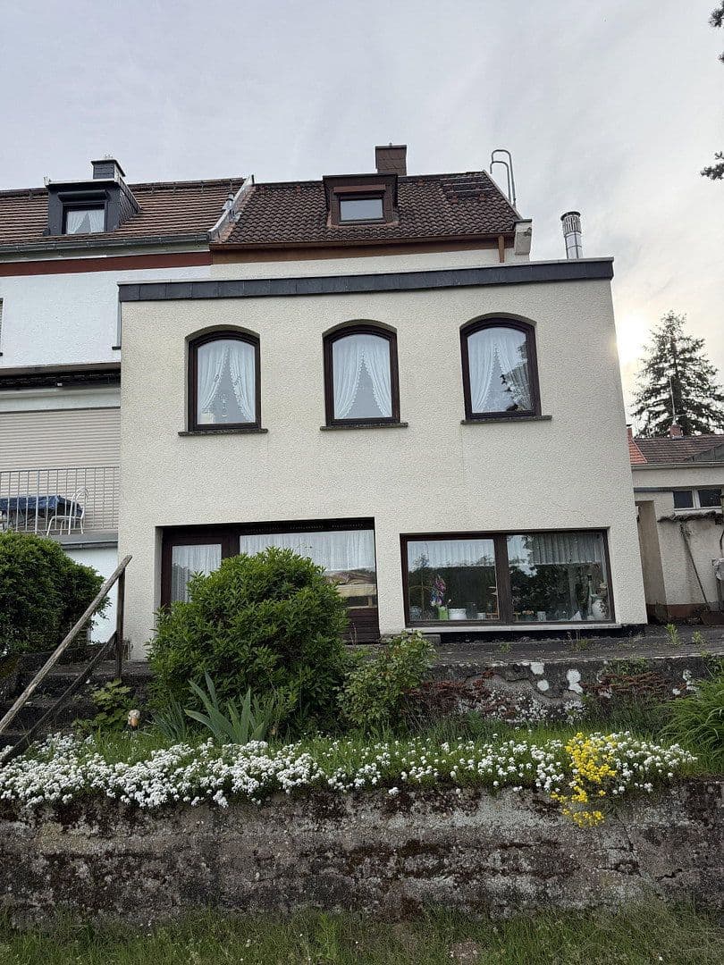 Prodej domu 135 m², pozemek 305 m², Albert-Ruppersberg Straße 36, Saarbrücken, Země Sársko Prodej domu 135 m², pozemek 305 m², Albert-Ruppersberg Straße 36, Saarbrücken, Země Sársko