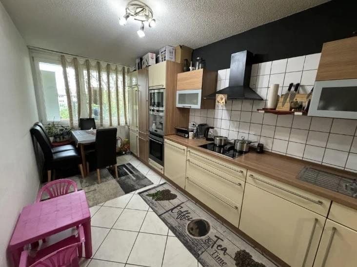 Pronájem bytu 3+1 91 m², Ferdinand-Weiß-Straße 30, Freiburg, Bádensko-Württembersko Pronájem bytu 3+1 91 m², Ferdinand-Weiß-Straße 30, Freiburg, Bádensko-Württembersko