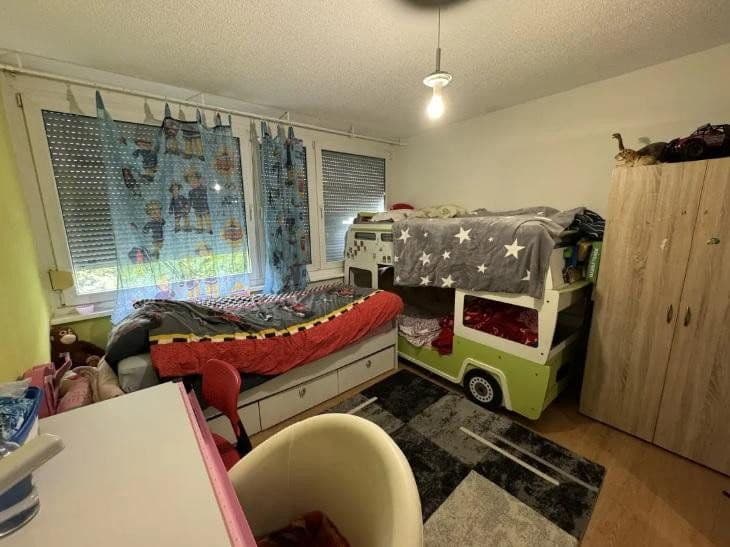 Pronájem bytu 3+1 91 m², Ferdinand-Weiß-Straße 30, Freiburg, Bádensko-Württembersko Pronájem bytu 3+1 91 m², Ferdinand-Weiß-Straße 30, Freiburg, Bádensko-Württembersko