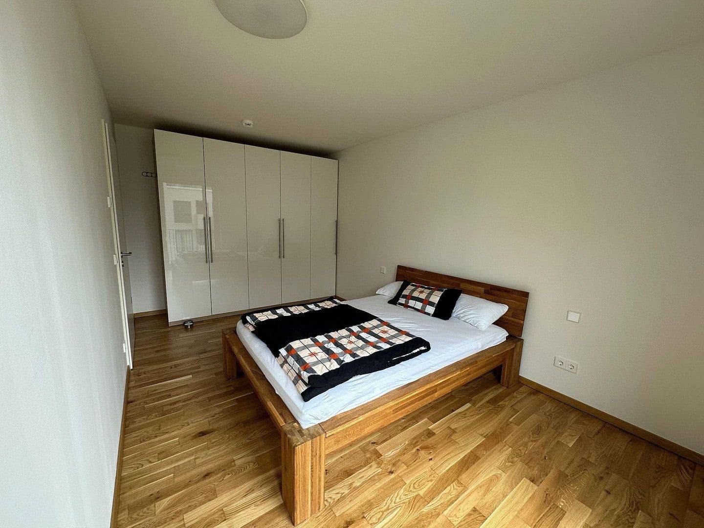 Prodej bytu 3+kk 77 m², Eisenhutstraße 42, Tübingen, Bádensko-Württembersko Prodej bytu 3+kk 77 m², Eisenhutstraße 42, Tübingen, Bádensko-Württembersko