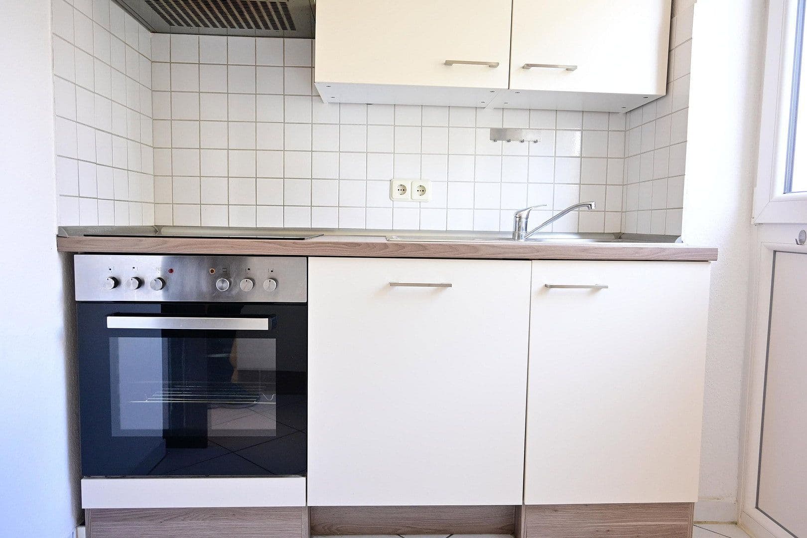 Pronájem bytu 2+1 50 m², Talbrückenstr. 7, Bielefeld, Severní Porýní-Vestfálsko Pronájem bytu 2+1 50 m², Talbrückenstr. 7, Bielefeld, Severní Porýní-Vestfálsko