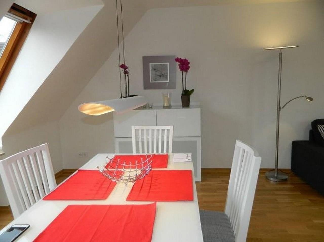 Pronájem bytu 2+1 20 m², Gerhard-vom-Rath-Straße 67, Köln, Severní Porýní-Vestfálsko Pronájem bytu 2+1 20 m², Gerhard-vom-Rath-Straße 67, Köln, Severní Porýní-Vestfálsko