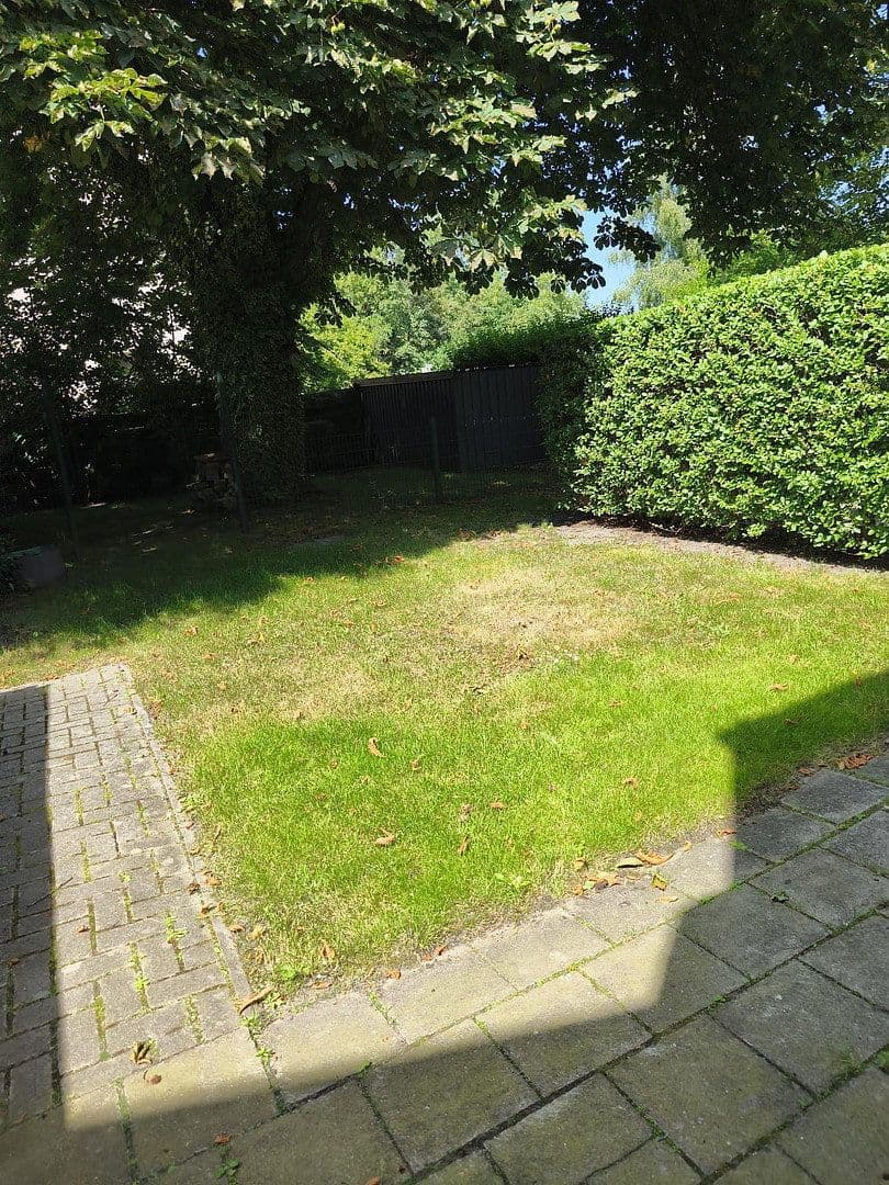 Pronájem bytu 4+1 98 m², Henschelstrasse 3, Wilhelmshaven, Dolní Sasko Pronájem bytu 4+1 98 m², Henschelstrasse 3, Wilhelmshaven, Dolní Sasko