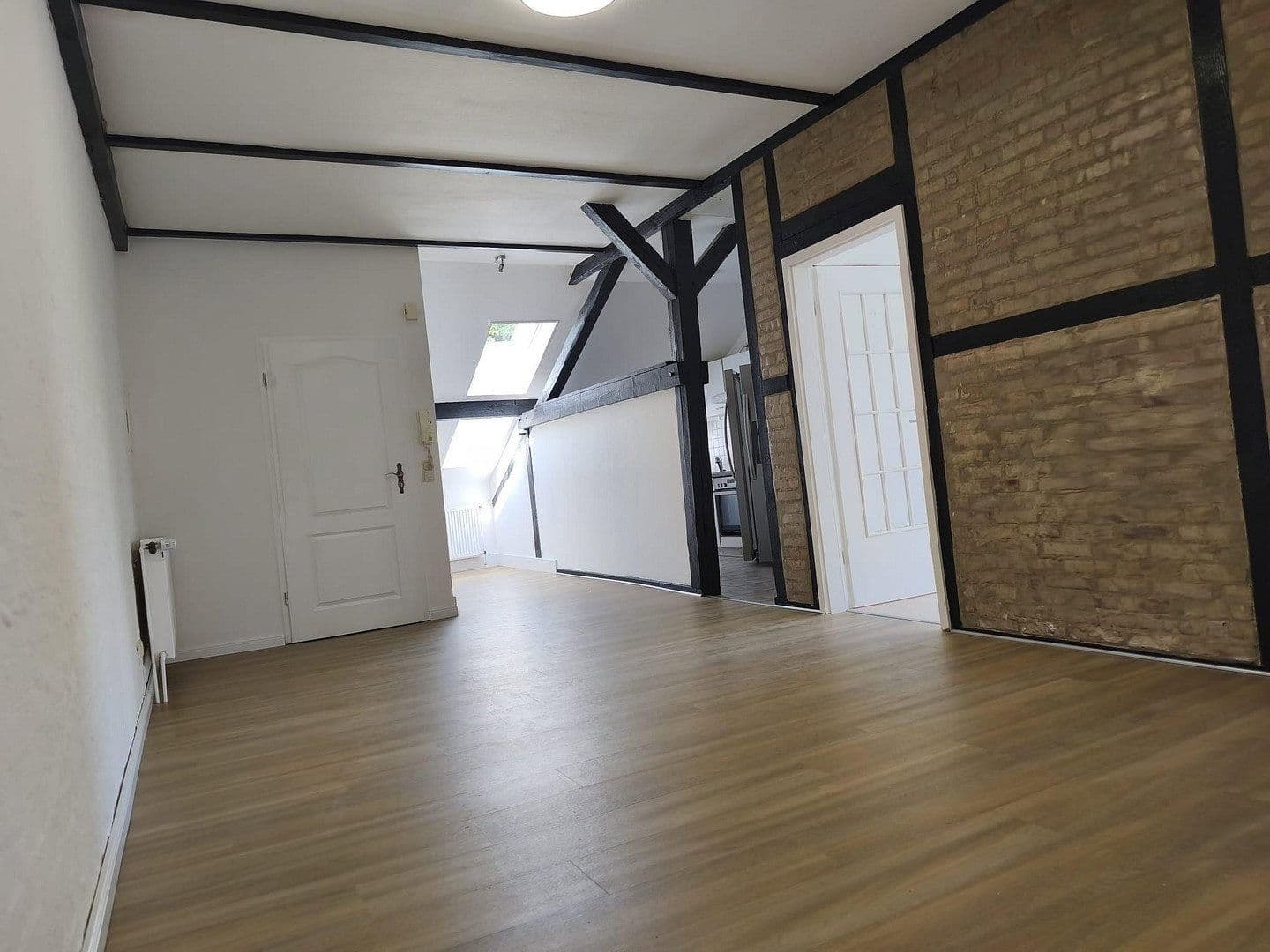 Pronájem bytu 4+1 98 m², Henschelstrasse 3, Wilhelmshaven, Dolní Sasko Pronájem bytu 4+1 98 m², Henschelstrasse 3, Wilhelmshaven, Dolní Sasko