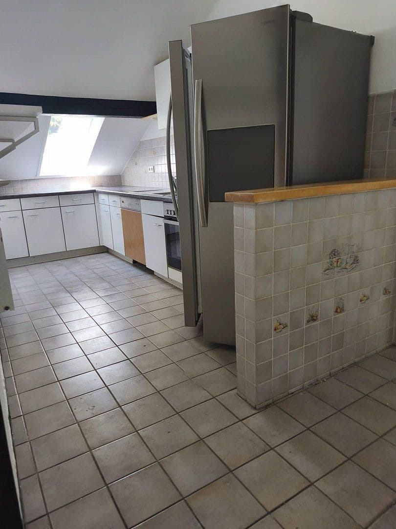 Pronájem bytu 4+1 98 m², Henschelstrasse 3, Wilhelmshaven, Dolní Sasko Pronájem bytu 4+1 98 m², Henschelstrasse 3, Wilhelmshaven, Dolní Sasko
