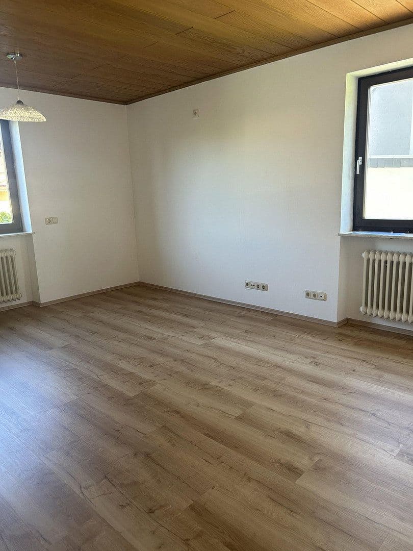 Pronájem bytu 4+1 115 m², Bischberg, Bavorsko Pronájem bytu 4+1 115 m², Bischberg, Bavorsko