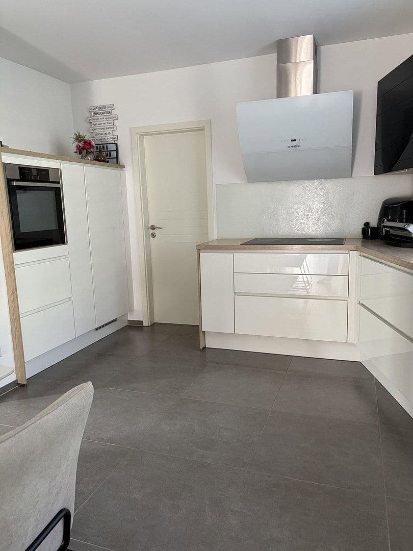 Prodej domu 145 m², pozemek 447 m², Neu-Ulm, Bavorsko Prodej domu 145 m², pozemek 447 m², Neu-Ulm, Bavorsko